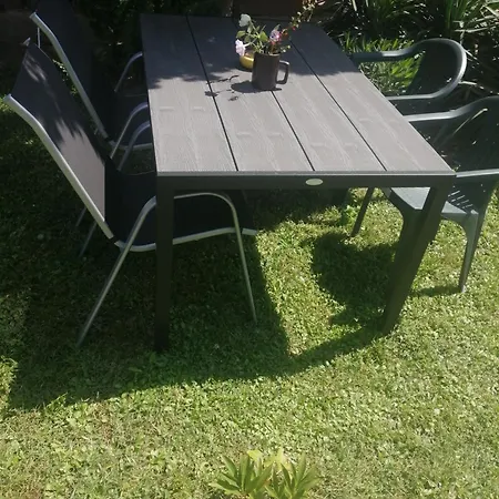 Ari Guest house